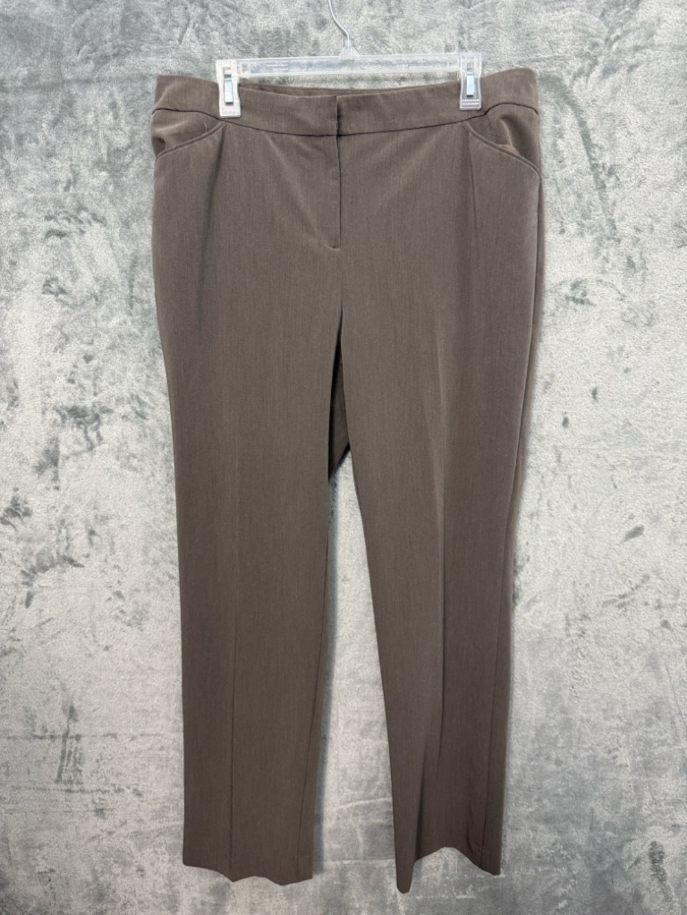 Chico's Fabulously slimming Lg Brown Pull-On Stretch Pants  rayon blend